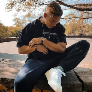 Hundewelpe namens Ghost: So glücklich ist Henrik Stoltenberg