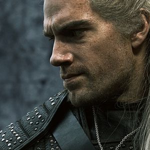 Lang erwartet: So sieht Henry Cavill als "The Witcher" aus
