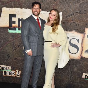 Seltenheit: Henry Cavill und Natalie Hand in Hand gesichtet!