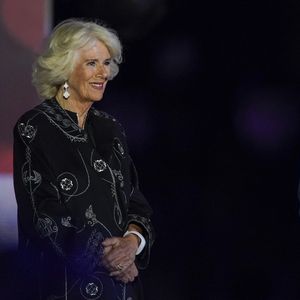 Jubiläumsfeier: Camilla trug Prinz Charles' alten Mantel!