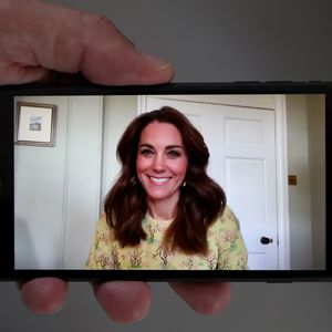 Herzogin Kate ist mittlerweile ein echter Videocall-Profi!
