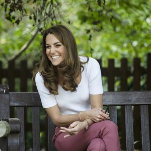 Cooler Freizeit-Look: So schön strahlt Herzogin Kate im Park