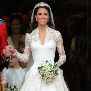 Nicht Kates: Dieses Brautkleid der Royals ist das teuerste