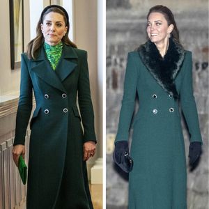 Nach UK-Zug-Tour: Diesen Mantel peppt Herzogin Kate neu auf!