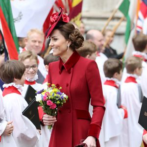 Herzogin Kate trägt Schuhe in drei verschiedenen Größen