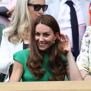 Nach Quarantäne: Herzogin Kate strahlt in Grün in Wimbledon