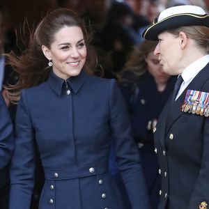 Herzogin Kate: Schmale Taille trotz des winterlichen Outfits