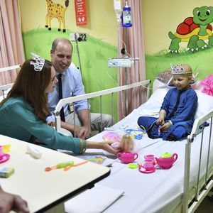 Auch Diana war da: William und Kate besuchen Krebsklinik