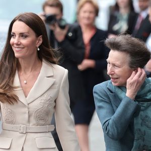 Herzogin Kate & Prinzessin Anne erstmals zusammen auf Event