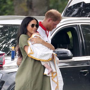 Zum ersten Mal: Baby Archies dritte Nanny wurde gesichtet!