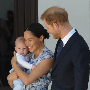 Herzogin Meghan widmet ihr neues Kinderbuch Harry und Archie