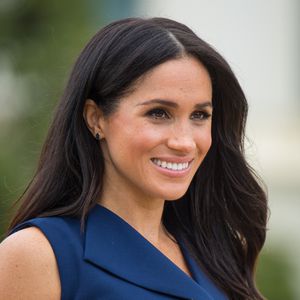 Schon wieder: Bricht Meghan mit Handy das Royal-Protokoll?