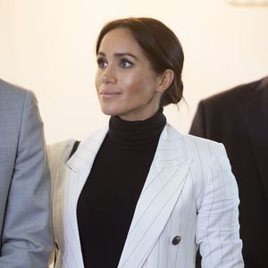 Schwangere Amy Schumer macht Witze über Herzogin Meghan!