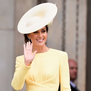Teuerstes Jahr: So viel kosteten Prinzessin Kates Outfits!