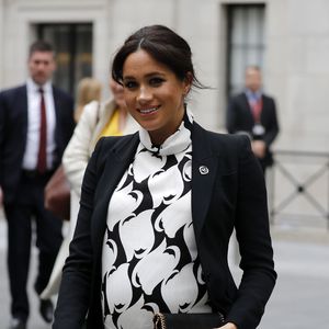 Kein Luxus-Kleid: Herzogin Meghan in "günstigem" Mini-Dress
