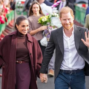 Erste Fotos von Herzogin Meghan & Prinz Harry in Nottingham