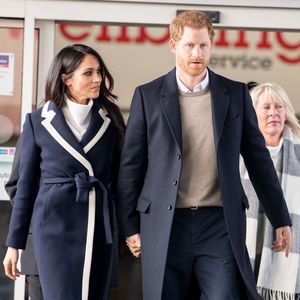 Brechen Meghan und Harry bei Lilibets Taufe royalen Brauch?