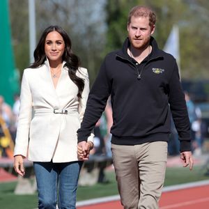 Bei Queen-Parade: Erster Blick auf Prinz Harry und Meghan
