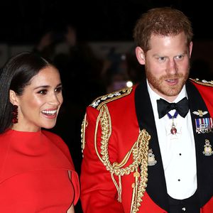 Lady Colin behauptet: Meghan ist viel schlauer als Harry!