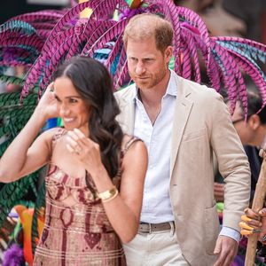 Körpersprache zeigt Prinz Harrys & Meghans Rollenverteilung