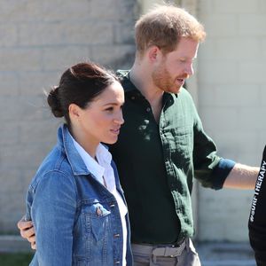 Beim Gärtnern: Prinz Harry und Meghan im Jeans-Partnerlook!