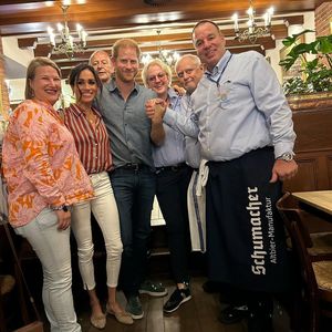 Bratwurst und Bier: Prinz Harry feiert deutschen Geburtstag