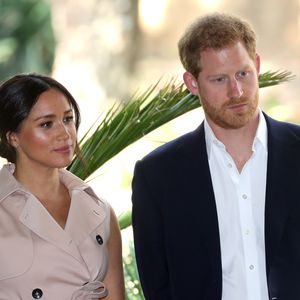 Meghan flieht nach Kanada, Prinz Harry bleibt in England!