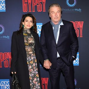 Hilaria Baldwin gibt Familieneinblicke in ihrem neuen Buch