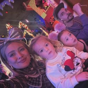 "Episch": Hilary Duff und Familie genießen Tag im Disneyland