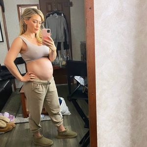 Warum hat schwangere Hilary Duff Angst, Mädchen zu bekommen?