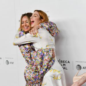 Nach Kollegin Hilary Duff: "Younger"-Star Molly ist verlobt
