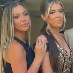 "Traumatisiert": Holly Hagan trauert um Schwester Darci (19)
