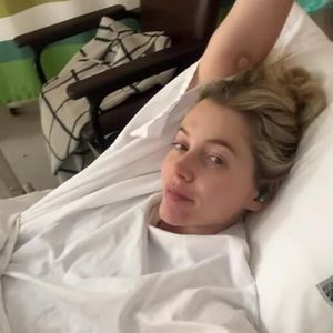 "Komplikationen": Schwangere Holly Kingston musste in Klinik