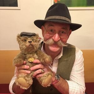 Horst Lichter verrät das Geheimnis von "Bares für Rares"