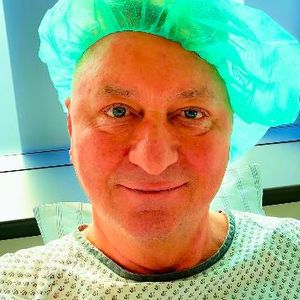 Hubert Fella meldet sich nach Knie-OP mit Update im Netz