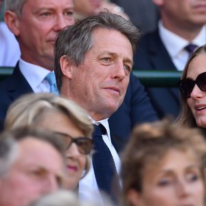 Hugh Grant mit Spendierhose