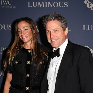 Frisch verheiratet: So geht es Hugh Grant als Neu-Ehemann!
