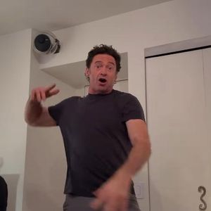 Hugh Jackman begeistert Fans mit "Greatest Showman"-Gesang