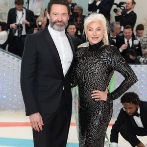 Deborra-Lee Furness erhält Angebote für Enthüllungsbuch