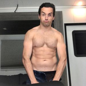 "Pretty Little Liars"-Star Ian Harding noch immer superhot!