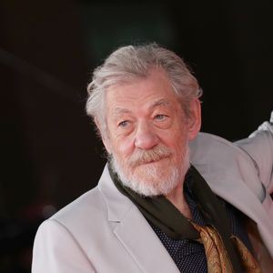 Ian McKellen macht nach Sturz von der Bühne ein Jahr Pause