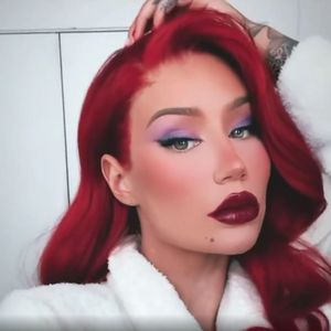 Neuer Look: Iggy Azalea sieht jetzt aus wie Jessica Rabbit