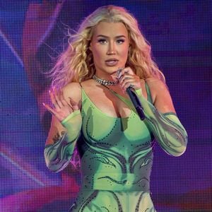 Iggy Azalea verteidigt sich gegen OnlyFans-Diss auf Twitter