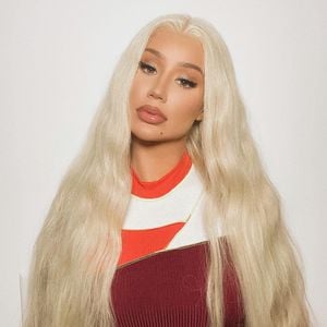 Iggy Azalea bewertet "ekelhafte Schwänze" für 300 US-Dollar