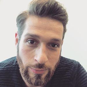 Autsch! AWZ-Igor stürzte von einer steilen Klippe!
