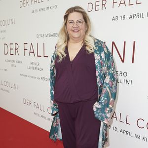 "Einfach glücklich": So gut geht's Ilka Bessin mit Verlobtem