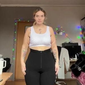 10.000 kcal am Tag: Influencerin wurde für Klicks gemästet