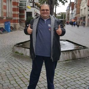 Auszug mit 25! Eigene Wohnung für Schwiegertochter-Ingo