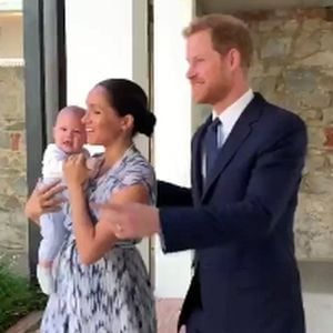 Endlich bei Mama Meghan auf dem Arm: Archie verzaubert