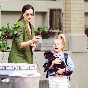 Lässig: Irina Shayk mit Tochter Lea unterwegs in New York